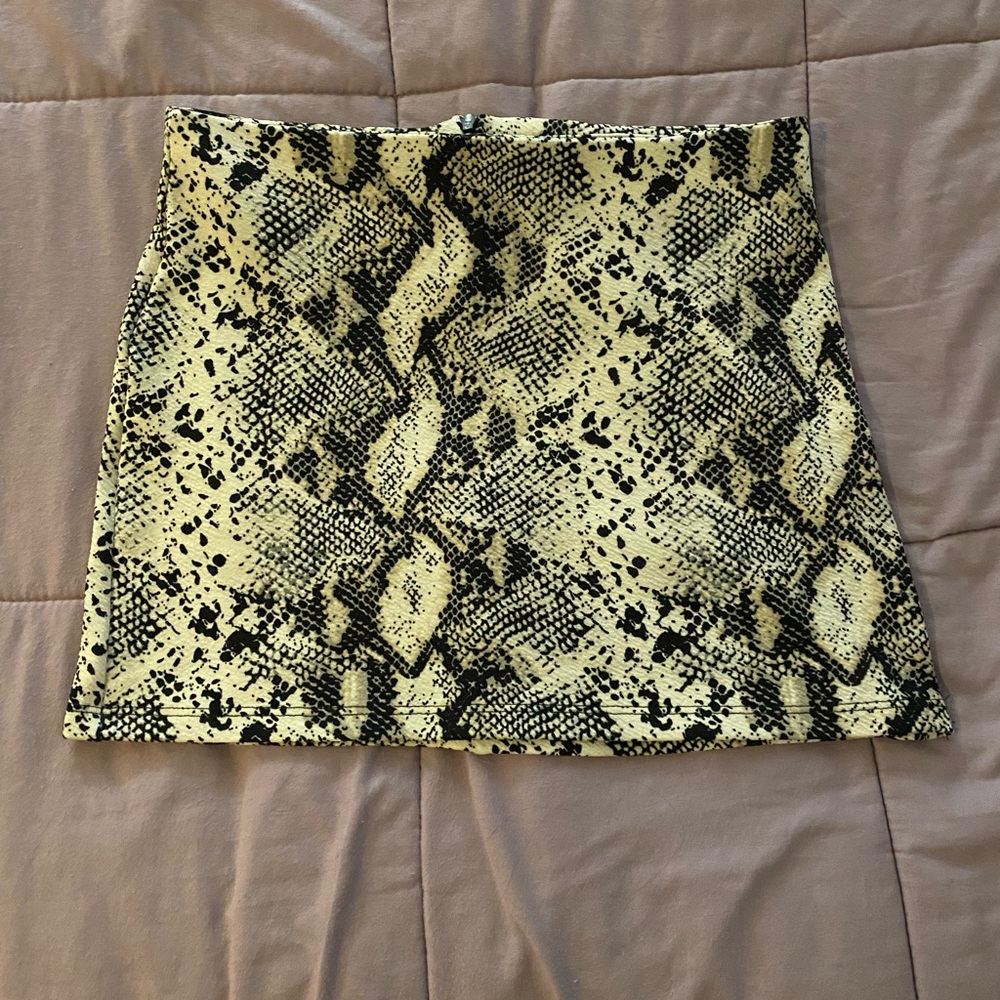 Kendall & Kylie Snake Print Mini Skirt